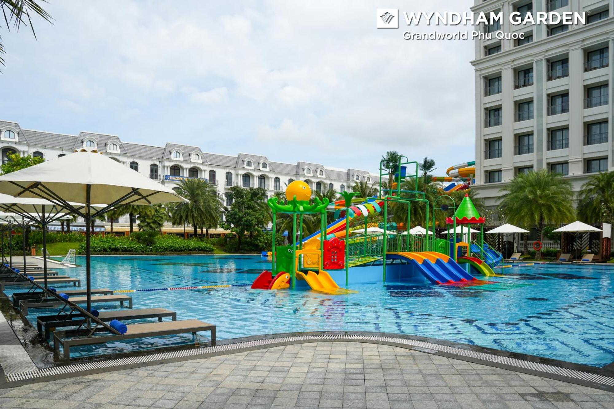 Hotel Wyndham Garden Grandworld Phu Quoc Exterior foto